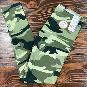 5/$20 NEW 18 Girls Green Camouflage Leggings